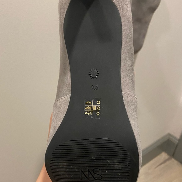 Stuart Weitzman knee length boots - Picture 3 of 5